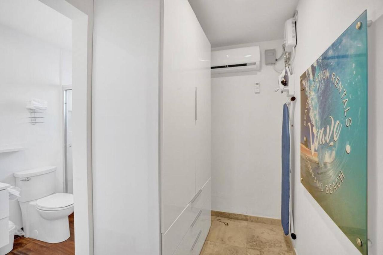 Waves Beach Town Cozy Studio Apartment Pompano Beach Esterno foto